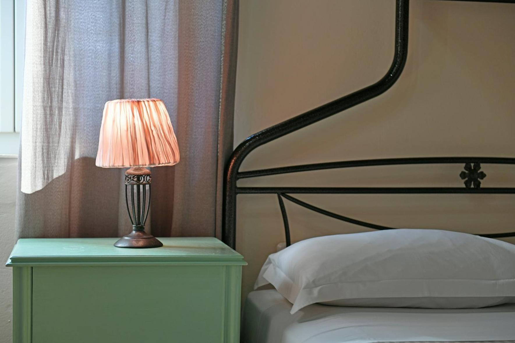 Athina Guesthouse Хидра Екстериор снимка